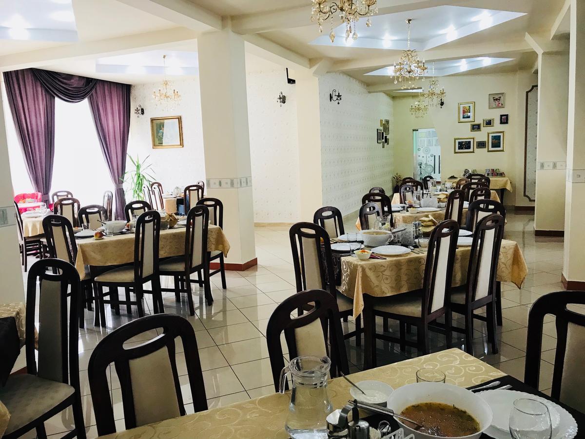 Hotel Santana-Neoklinik Moneasa Zewnętrze zdjęcie